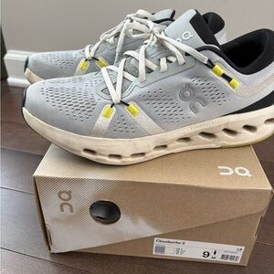 On Men’s Cloudsurfer 2 Running Sneakers  - size 9, color Glacier